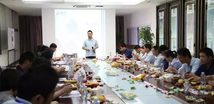 7_08-3.jpg 7_08-3.jpg